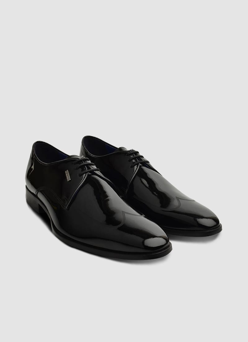 Zee Lace-ups