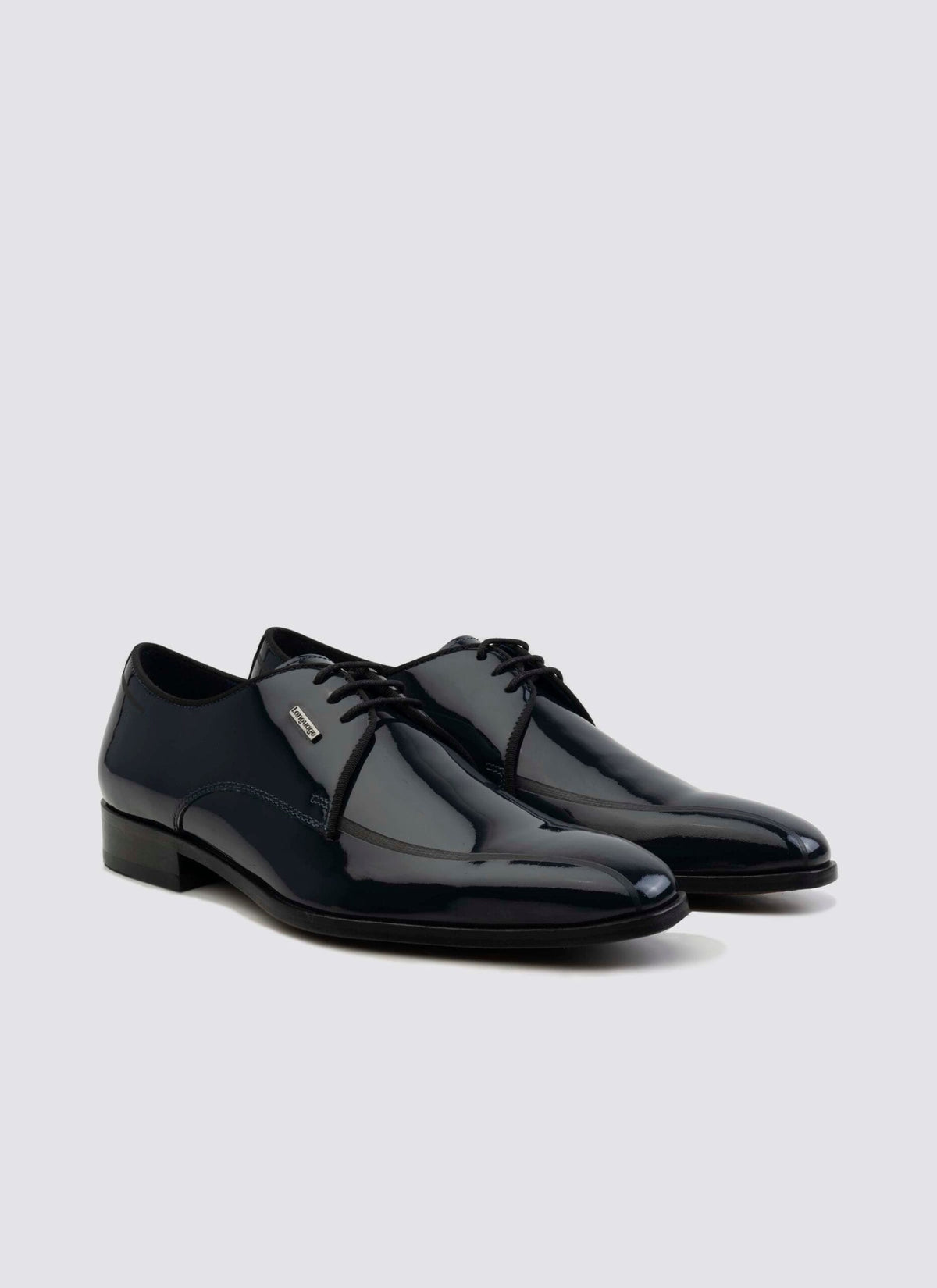 Wayne Lace-ups