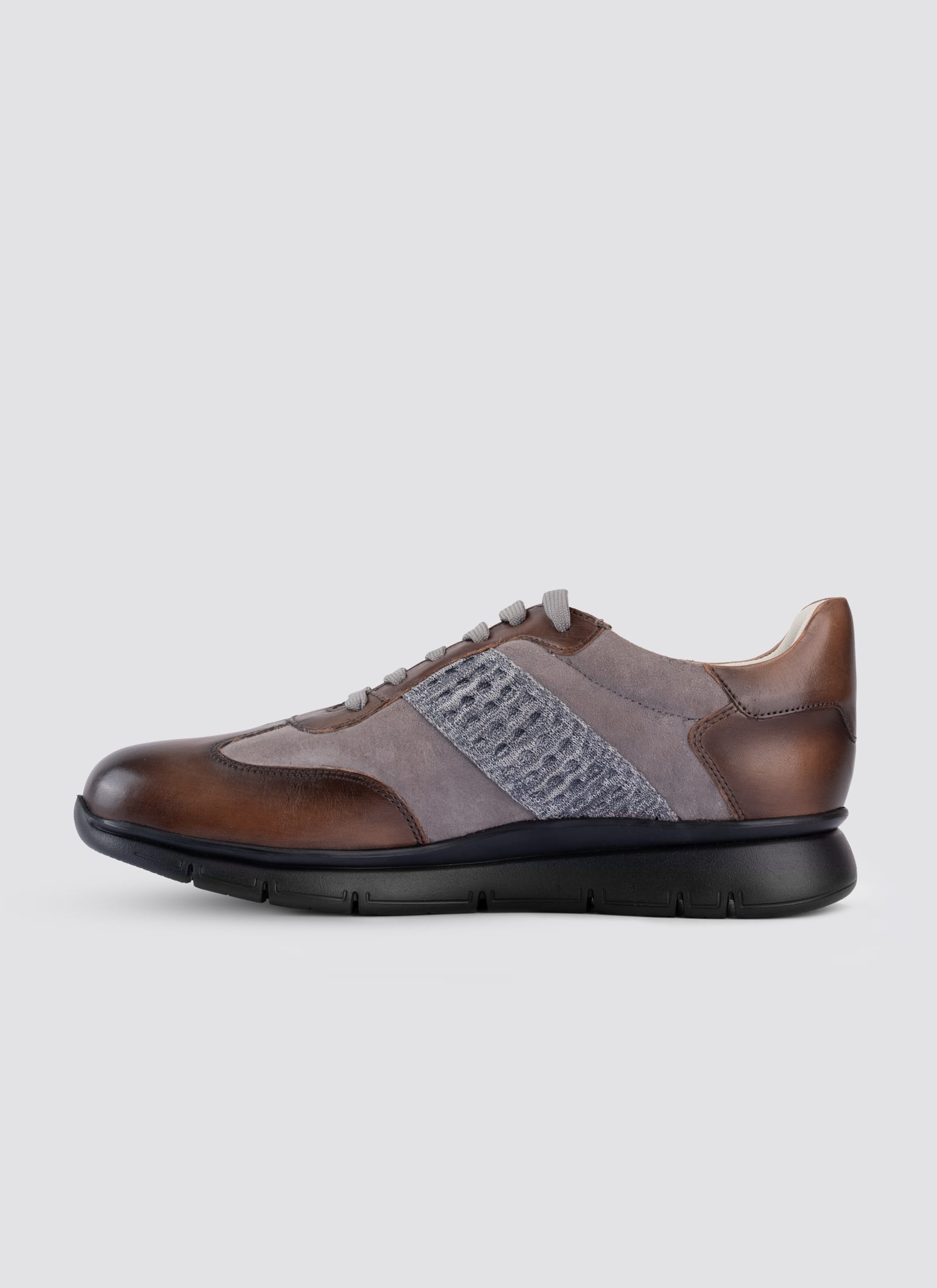 Tessa Sneaker