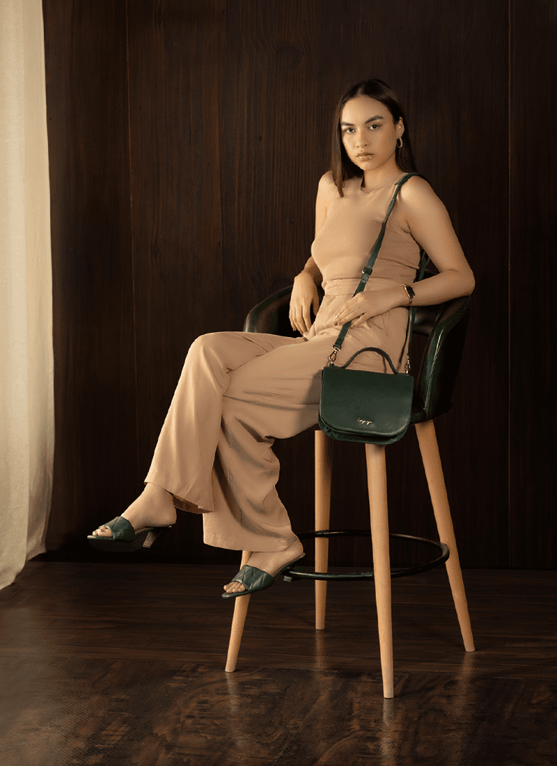 Fressia Sling Bag