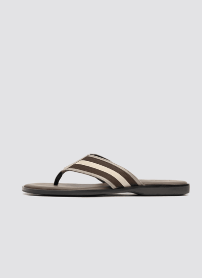 Russell Sandal