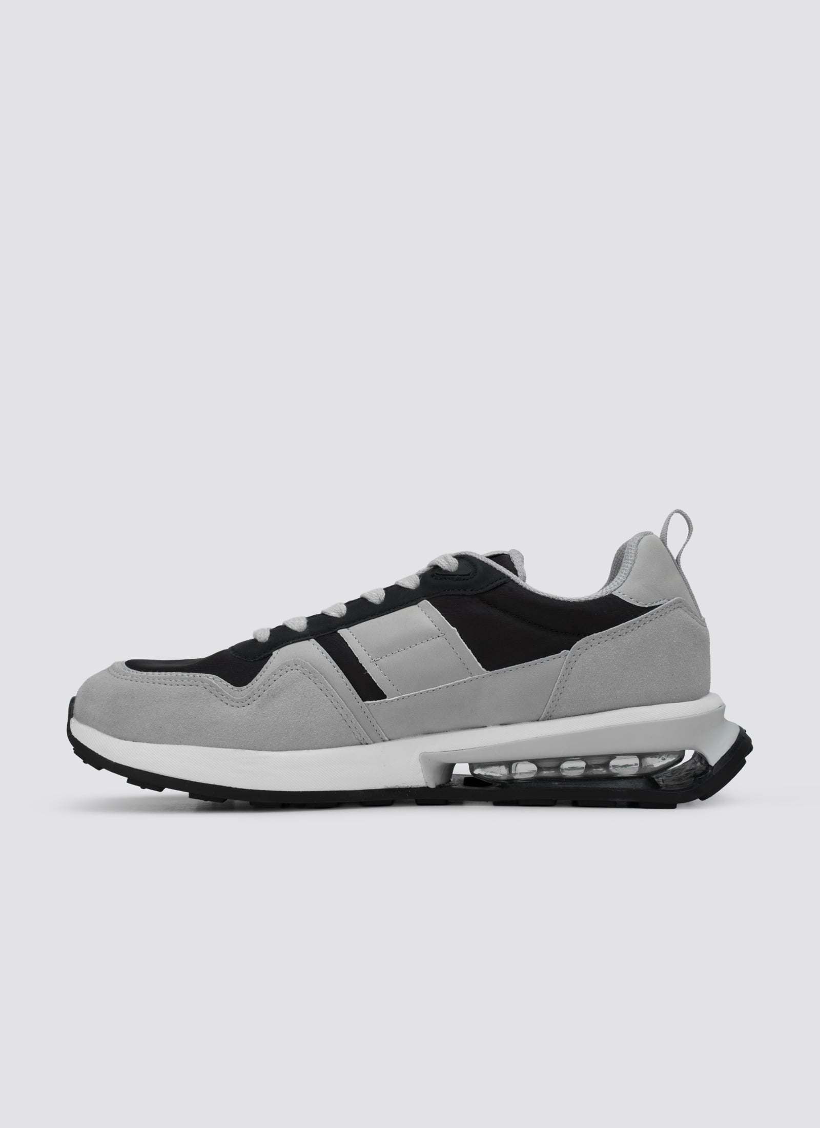 Stellar Sneaker