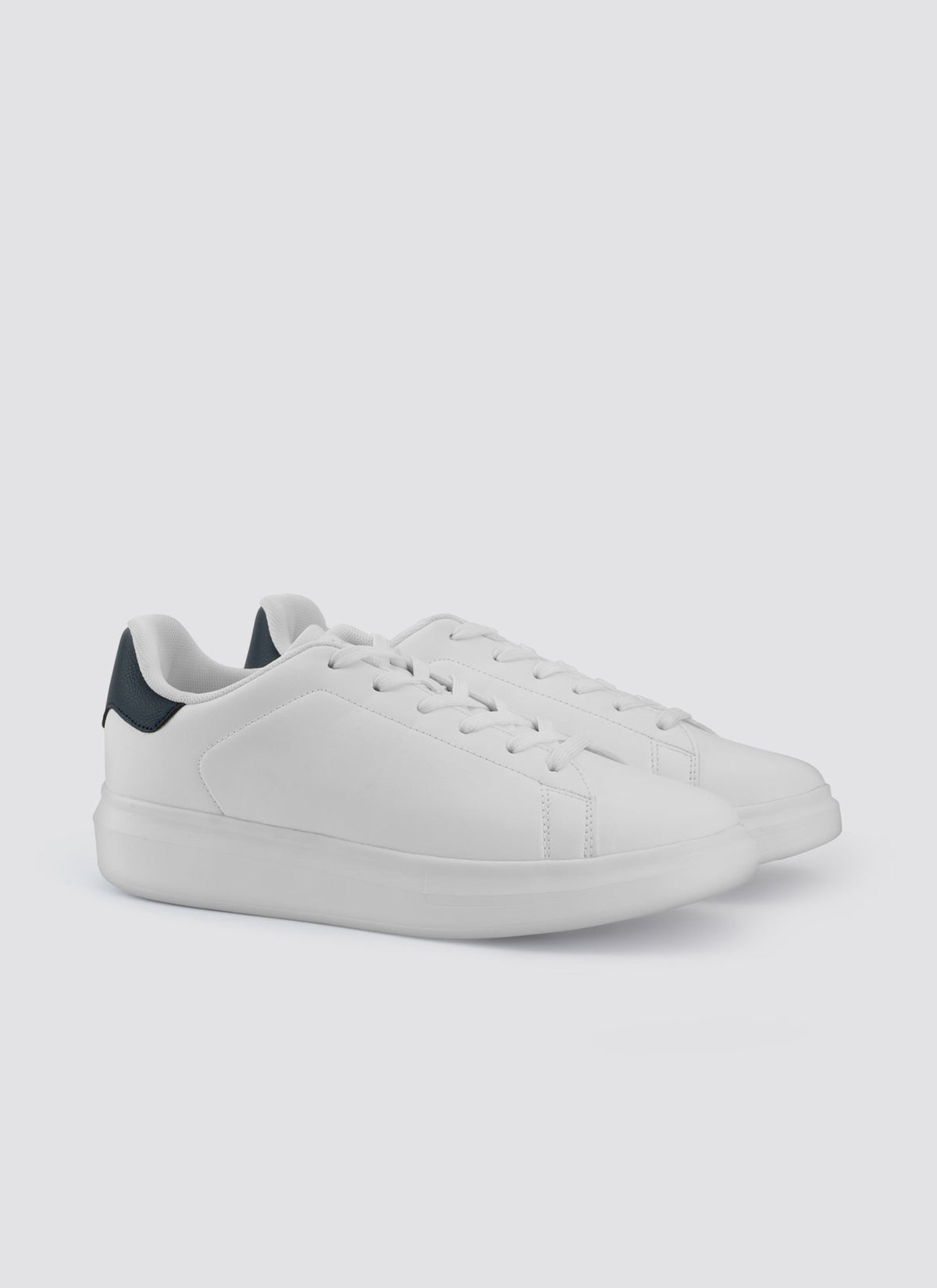 Cruze Sneaker