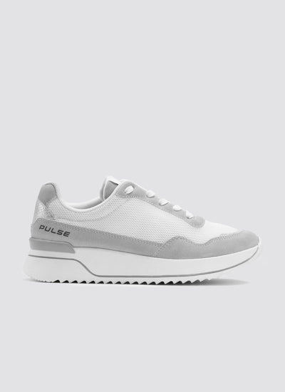 Stride Sneaker