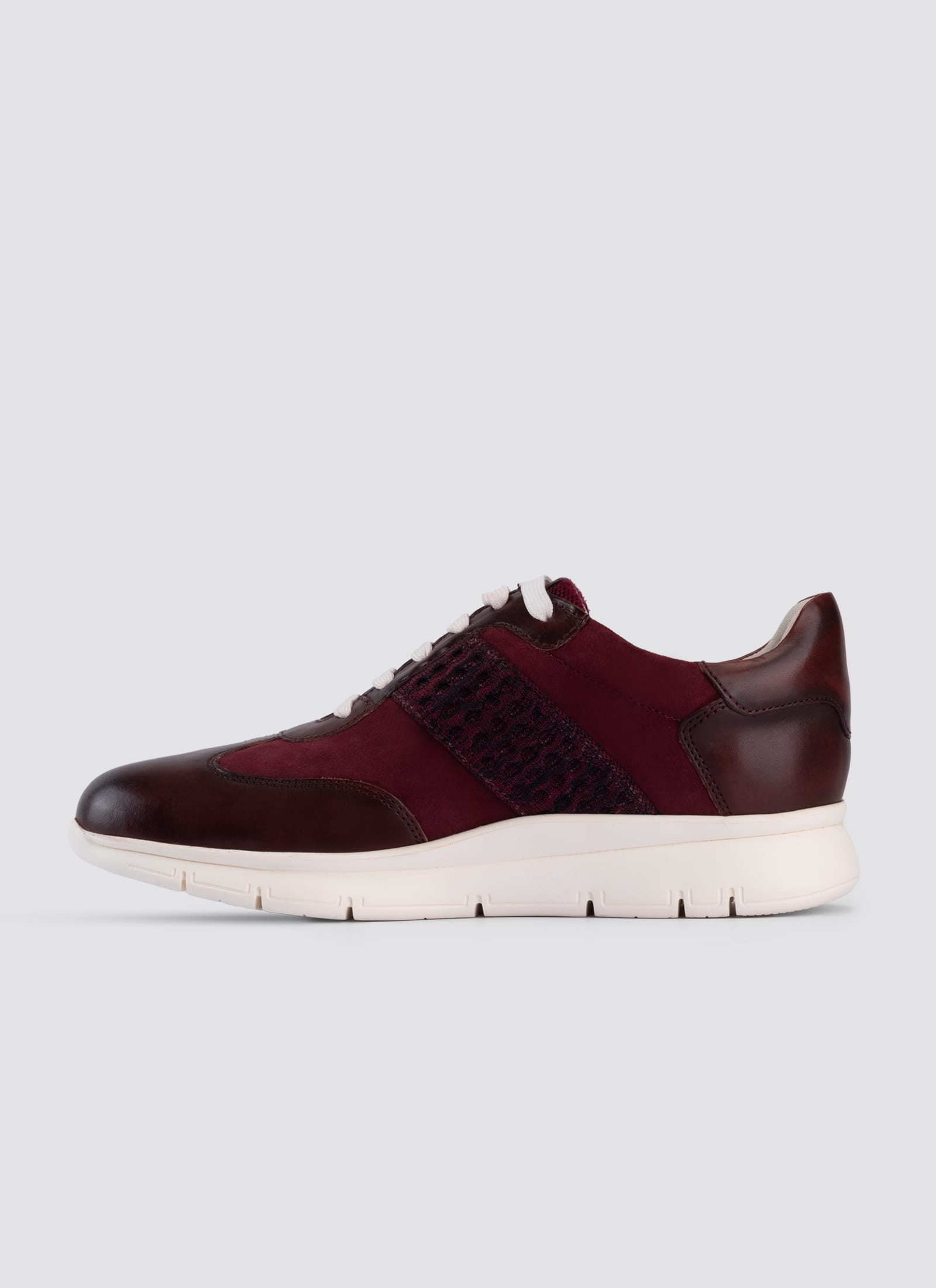 Tessa Sneaker