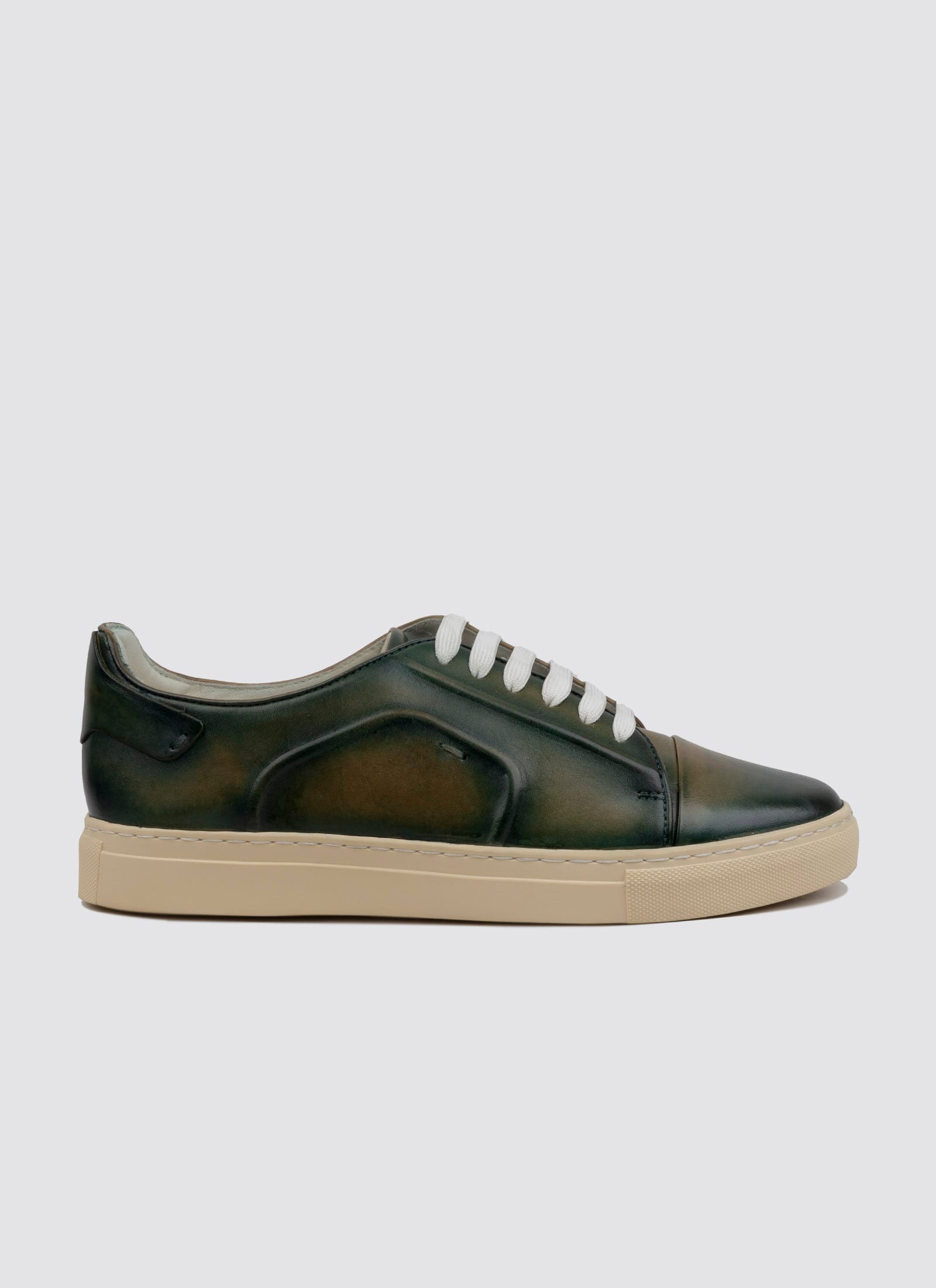 Kiana Sneaker