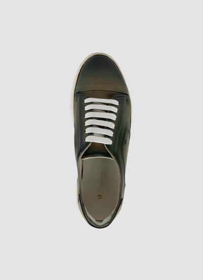 Kiana Sneaker