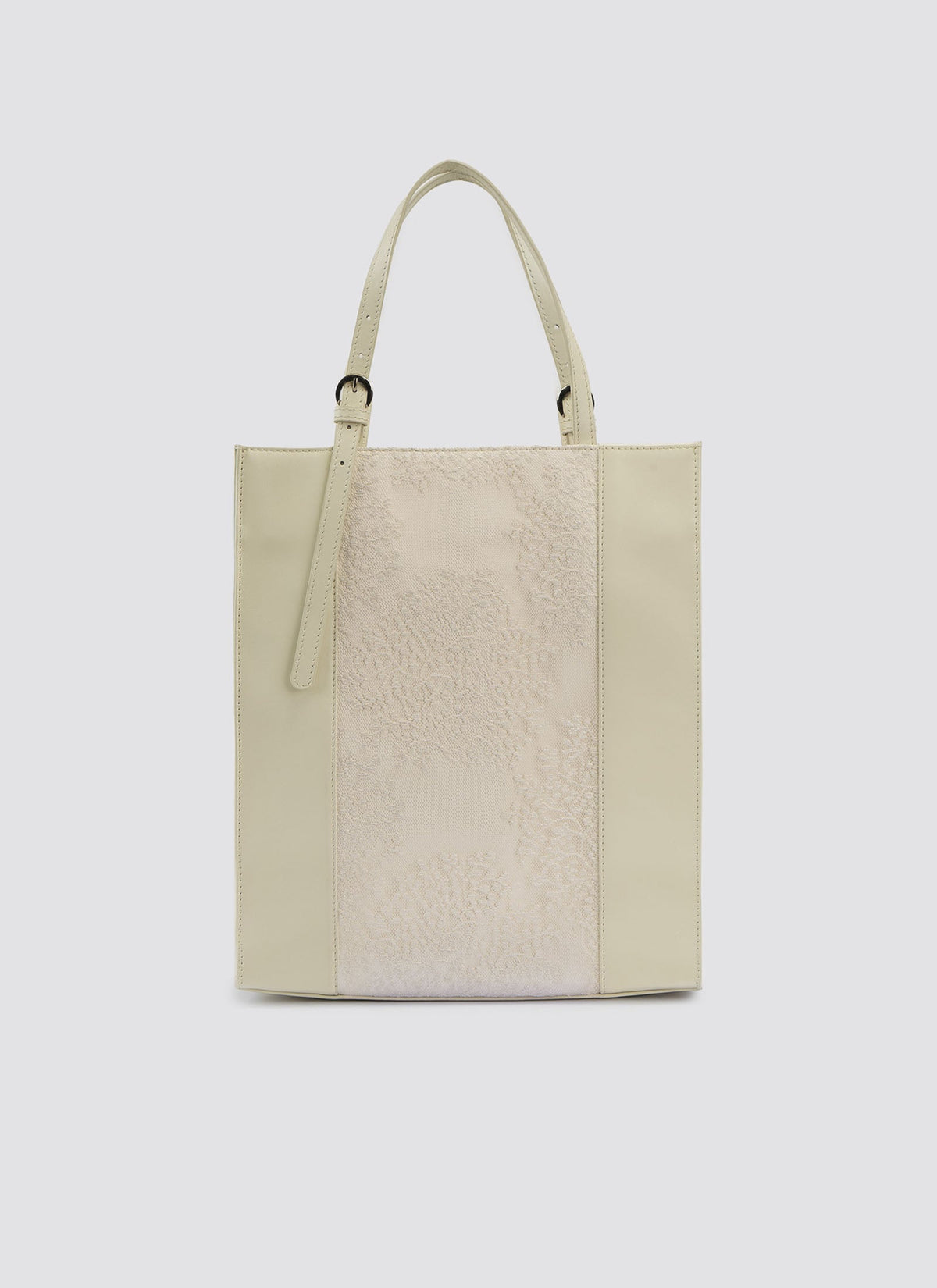 Lia Tote Bag
