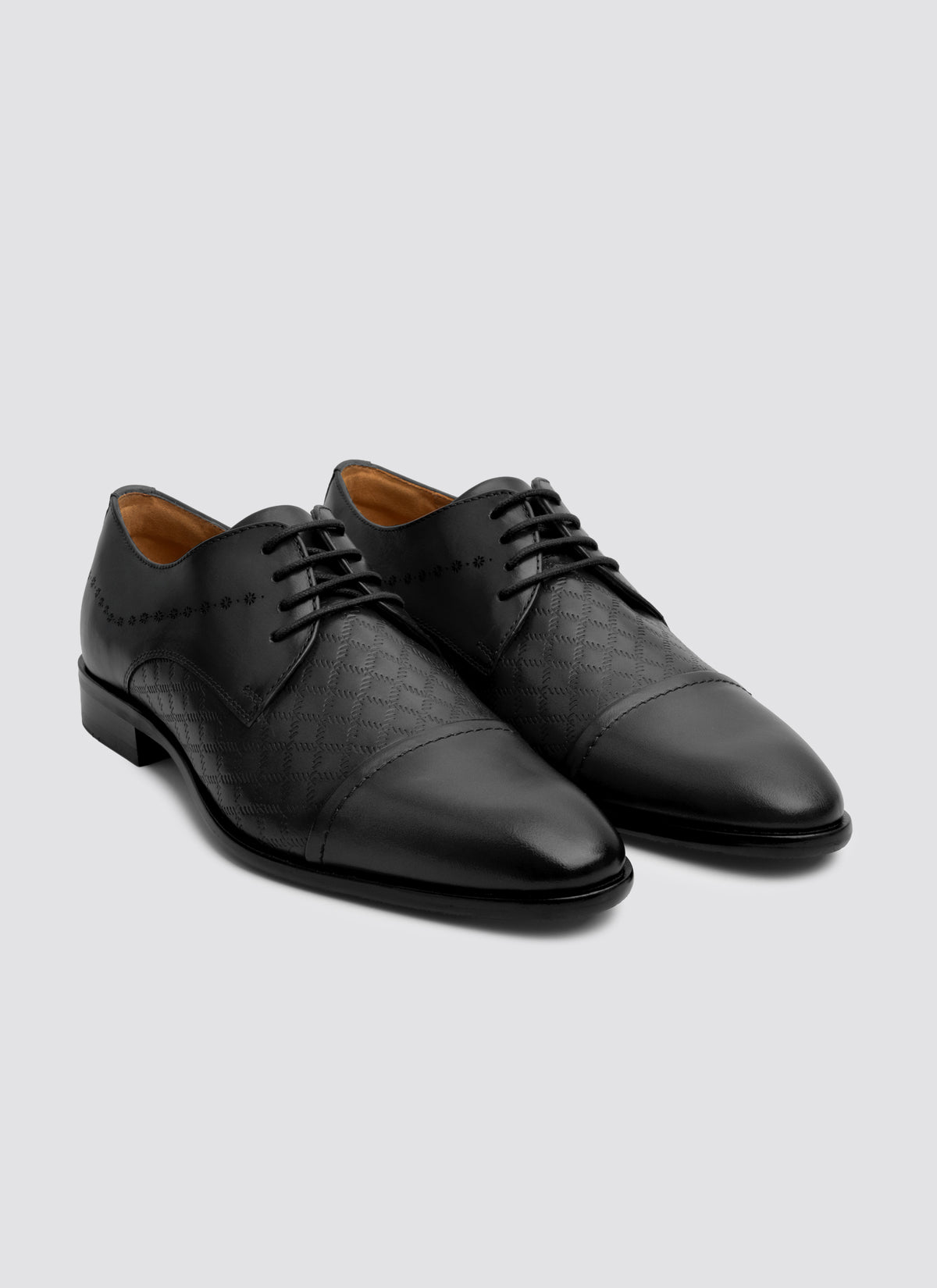 Kelvin Lace-Up